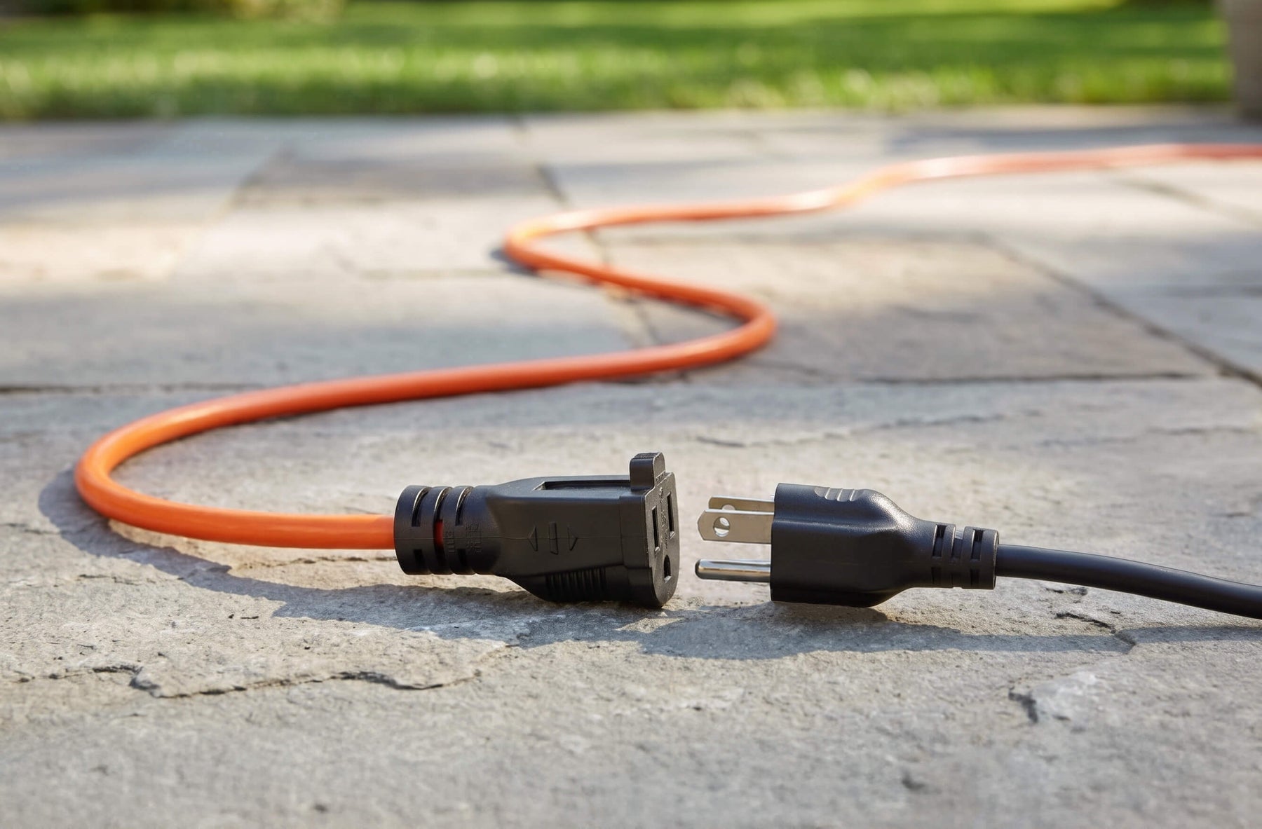 Heavy Duty Outdoor Extension Cord - KMC Outdoor Power Guide